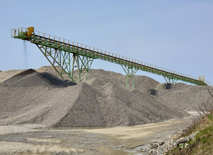 骨材用コンベヤ